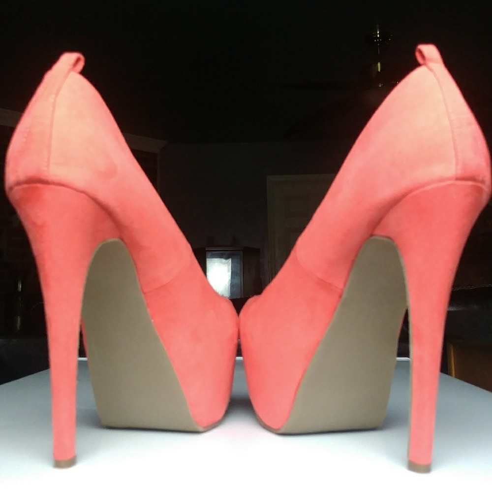 Beautiful Coral Platform pumps